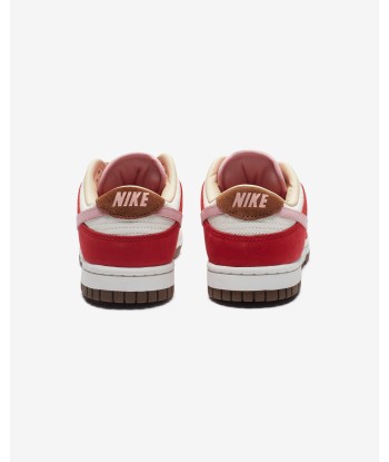 NIKE WOMEN'S DUNK LOW PRM - SPORTRED/ SHEEN/ STRAW/ SAIL la chaussure