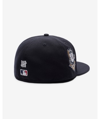 UNDEFEATED X NEW ERA NY YANKEES 59FIFTY FITTED s'inspire de l'anatomie humaine