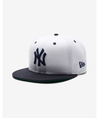 UNDEFEATED X NEW ERA NY YANKEES 59FIFTY FITTED s'inspire de l'anatomie humaine