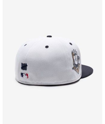 UNDEFEATED X NEW ERA NY YANKEES 59FIFTY FITTED s'inspire de l'anatomie humaine