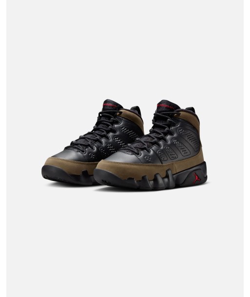 JORDAN GS AJ 9 RETRO - BLACK/ TRUERED/ LIGHTOLIVE d'Europe débarque